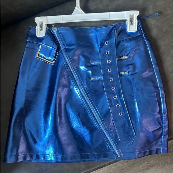 COPY - Superdown mini skirt - Picture 4 of 5